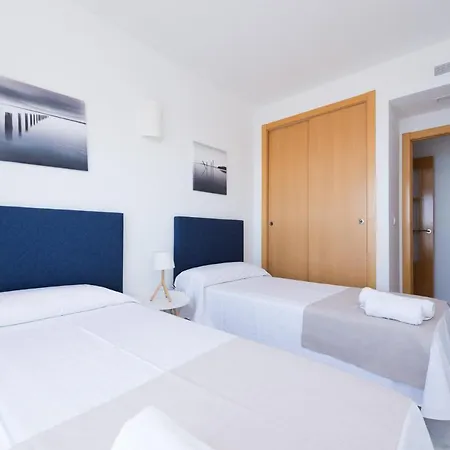 High Rise - Sea Views - Torre Lugano Apartment