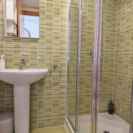 High Rise - Sea Views - Torre Lugano Apartment *