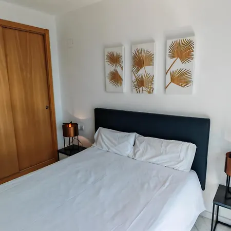 High Rise - Sea Views - Torre Lugano Apartment