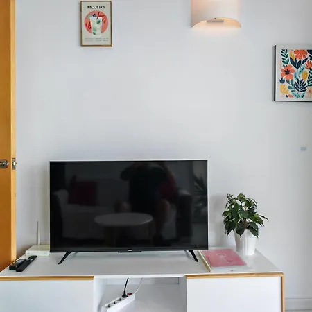 High Rise - Sea Views - Torre Lugano Apartment *