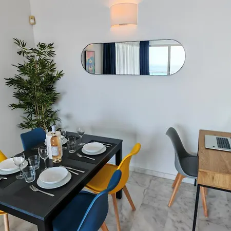 Apartment High Rise - Sea Views - Torre Lugano *