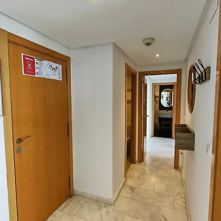 High Rise - Sea Views - Torre Lugano