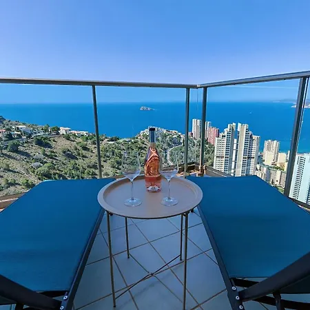 High Rise - Sea Views - Torre Lugano